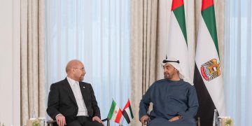 قاڵیباف: ئێران و ئیمارات دەتوانن ببنە جەمسەرێکی گەورەی ئابوری