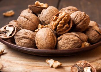 خواردنی گوێز پارێزگاری لە دڵ دەکات