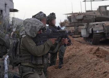 ڕژێمی زایۆنیستی ئۆپەراسیۆنی وشکانیی لە غەززە ڕاگرت