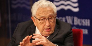 کسینجەر لە تەمەنی 100 ساڵیدا کۆچی دوایی کرد