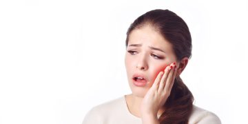 چۆن بە شێوازی سرووشتی چارەسەری ئازاری ددان بکەین؟