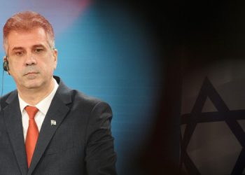 ڕژێمی زایۆنیستی: شەڕی غەززە بە بێ گرنگیدان بە ناڕەزایەتییە نێودەوڵەتییەکان بەردەوام دەبێت