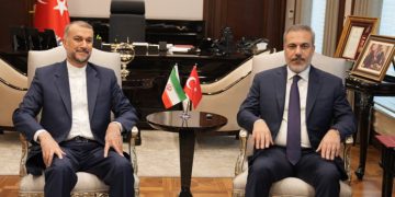 وتووێژی تەلەفوونیی ئەمیر عەبدوڵڵاهیان و هاکان فیدان