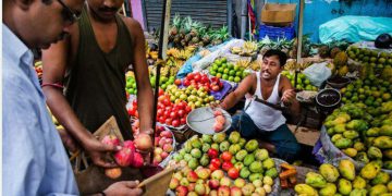 سێوی ئێران چووە هانای بازاڕی گرانی هێندەوە