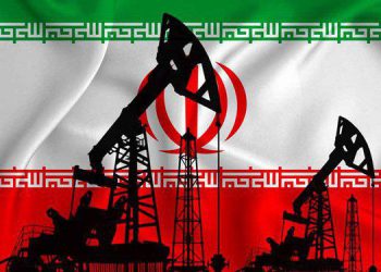 ئاژانسی نێودەوڵەتی وزە: بەرهەمهێنانی نەوتی ئێران پاییزی ئەمساڵ بۆ 3.2 ملیۆن بەرمیل بەرز بۆتەوە