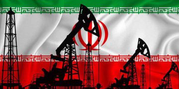 ئاژانسی نێودەوڵەتی وزە: بەرهەمهێنانی نەوتی ئێران پاییزی ئەمساڵ بۆ 3.2 ملیۆن بەرمیل بەرز بۆتەوە