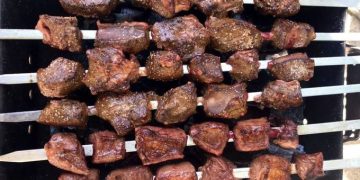 خواردنی جگەر زیان بە چ کەسانێک دەگەێنێت؟