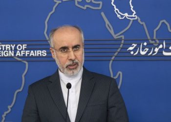 ئێران بە توندی ئیدانەی هێرشەکانی ئەمریکا و بەریتانیا بۆ سەر یەمەن دەکات