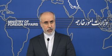 ئێران بە توندی ئیدانەی هێرشەکانی ئەمریکا و بەریتانیا بۆ سەر یەمەن دەکات