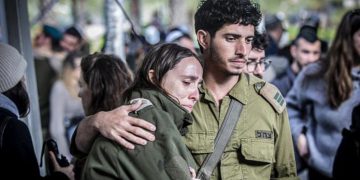 میدیای عیبری: لە ماوەی ٤ مانگدا غەززە هەموو سێکتەرەکانی ئابووری ئیسرائیلی لەناوبرد