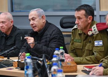 ناکۆکییەکان لە کابینەی ڕژێمی زایۆنیستی گەیشتووەتە لوتکە