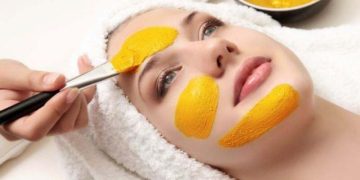 ژنانی ڕووسی چۆن بە شێوازی سرووشتی، پێست و قژی خۆیان بریقەدار دەکەن؟