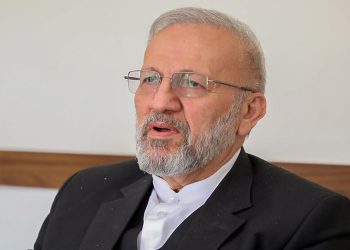 مەنوچێهر موتەکی: ئەمریکا و ڕژێمی زایۆنیستی ناوێرن هێرش بکەنە سەر ئێران