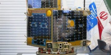 ئێران: مانگی دەستکردی پارس – 1 بە سەرکەوتوویی ڕەوانەی بۆشایی ئاسمان کرا