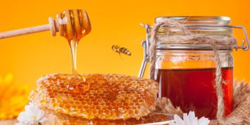 چەند زیانێکی زۆر خواردنی هەنگوین