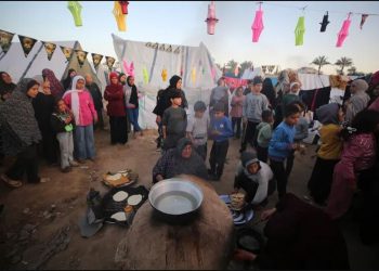 مانگی پیرۆزی ڕەمەزان لە غەززە؛ بۆردومان و گەمارۆ و مزگەوتە ڕووخاوەکان