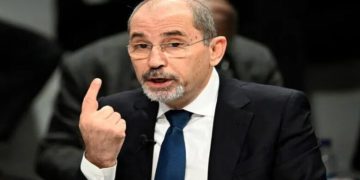 ئەردەن داوای ڕاگرتنی هەناردەی چەک بۆ ڕژێمی زایۆنیستی دەکات