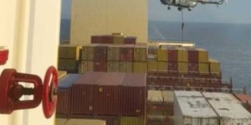 هێزی دەریایی سوپای پاسداران دەستی بە سەر کەشتییەکی زایۆنیستیدا گرت