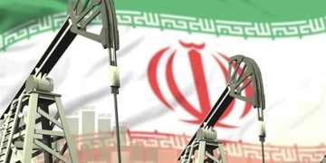 بلۆمبێرگ: سزا نوێیەکانی ئەمریکا لە دژی ئێران لە سەر کاغەز دەمێنێتەوە