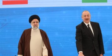 ئایەتوڵڵا ڕەئیسی: سنورەکان دەبێت خاڵی هیوا و دەرفەت و گەشەی پەیوەندییەکانی ئێران و ئازەربایجان بن