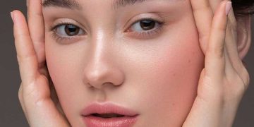 چۆن پێست لە کەشی گەرمدا شێدار بکرێتەوە؟