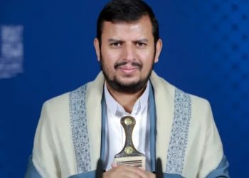 سەرۆکی ئەنساروڵڵای یەمەن: ئەمریکا ڕۆڵی لە داگیرکردنی دەروازەی ڕەفەحدا هەیە