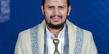 سەرۆکی ئەنساروڵڵای یەمەن: ئەمریکا ڕۆڵی لە داگیرکردنی دەروازەی ڕەفەحدا هەیە