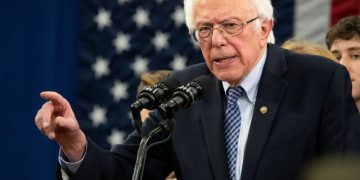 ساندرز: نابێت بکوژی 38 هەزار فەڵەستینی بانگهێشتی کۆنگرێس بکرێت