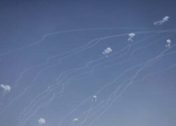 گەورەترین هێرشی مووشەکیی حزبوڵڵای لوبنان بۆ سەر ناوچە داگیرکراوەکانی فەڵەستین