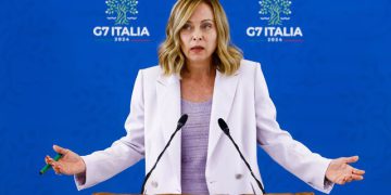 سەرۆک وەزیرانی ئیتالیا: ئیسرائیل بە شەڕی غەززە کەوتە داوی حەماسەوە