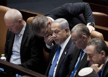 گاردیەن: ئیسرائیل نە لە غەززە سەردەکەوێت نە لە لوبنان