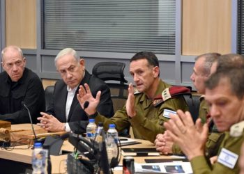 ژنڕاڵێکی زایۆنیست: کێشەکانی نێوان نتانیاهۆ و سوپا گەیشتووەتە لوتکە