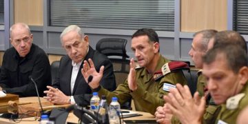 ژنڕاڵێکی زایۆنیست: کێشەکانی نێوان نتانیاهۆ و سوپا گەیشتووەتە لوتکە