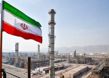 بۆ بڕیارە نێودەوڵەتییەکان کاریگەرییان لە سەر ئابوری ئێران نییە؟