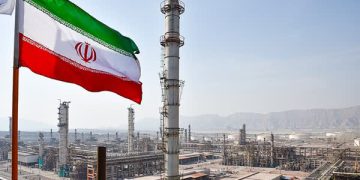 بۆ بڕیارە نێودەوڵەتییەکان کاریگەرییان لە سەر ئابوری ئێران نییە؟