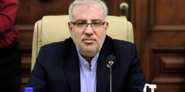 هیچ حکومەتێکی ئەمریکا ناتوانێت ڕێگری لە هەناردەی نەوتی ئێران بکات