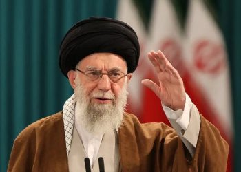 حەزرەتی ئایەتوڵڵا خامنەیی: دیارترین بابەتی ئەمڕۆ لە جیهاندا شکستی ئەخلاقی و سیاسی و کۆمەڵایەتی شارستانیەتی ڕۆژئاوایە