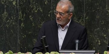 پزیشکیان ڕایگەیاند: سیاسەتی دەرەوەی ئێران بە پێی ڕێزی بەرامبەر و بەرژەوەندی هاوبەش دەبێت