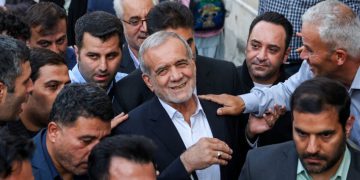 ئێران بۆ هەمووان، هەمووان بۆ ئێران