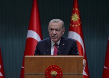 ئەردۆغان: نتانیاهۆ وەک شێت هەڵسووکەوت دەکات نەک کەسێکی بەرپرس