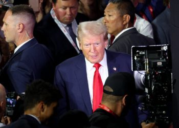 ترەمپ: سعوودیە لە گەڵ ئێمە نییە، لە گەڵ چینە