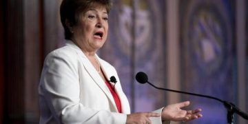 جیهان لاوازترین گەشەی ئابوری تۆمار دەکات