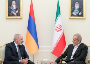 پزیشکیان: پتەوکردنی پەیوەندییەکان لە گەڵ وڵاتانی دراوسێ ئامانجێکی گرنگی سیاسەتی دەرەوەی ئێرانە