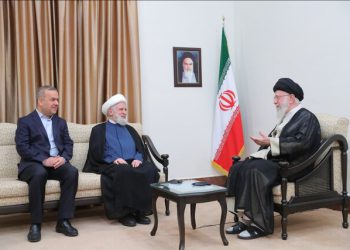 حەزرەتی ئایەتوڵڵا خامنەیی: حزبوڵڵای لوبنان لە سەرەتای ئۆپەراسیۆنی زریانی ئەقساوە سیاسەتێکی ژیرانەی هەبووە