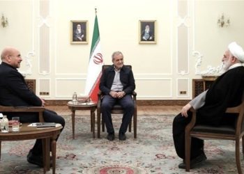 یەکەم کۆبوونەوەی سەرۆکایەتییەکانی ئێران بە میوانداری پزیشکیان بەڕێوەچوو