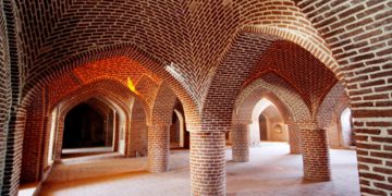 مزگەوتی خوسرۆئابادی گەڕوس لە کوێیە؟