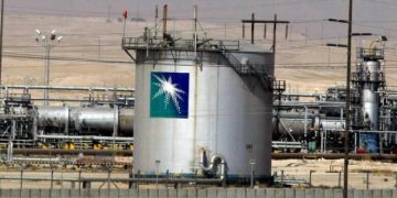 سعوودیە نرخی نەوتی هەناردەکراوی بۆ ئاسیا بەرز کردەوە