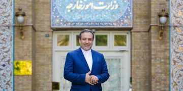 عێراقچی: پشتیوانی لە بەرەی خۆڕاگری دەکەین
