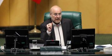 قاڵیباف: هێزە سەربازییەکانی ئێران وانەیەکی مێژوویی بە تیرۆریزم و لایەنگرانی دەدەن