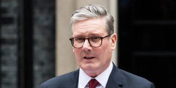 سەرۆک وەزیرانی بەریتانیا داوایەک لە سەرۆک کۆماری ئێران دەکات